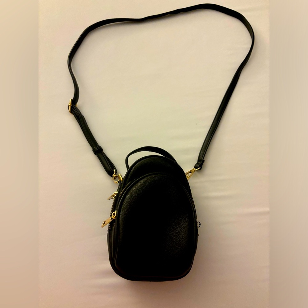 Crossbody purse